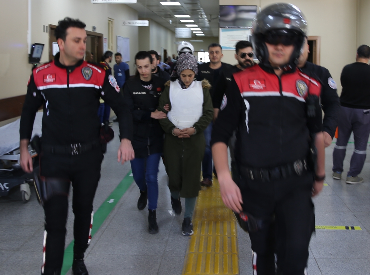 Şanlıurfa'da tartıştığı kayınbiraderini öldüren kadın adliyeye sevk edildi
