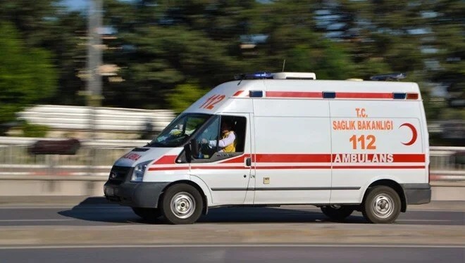 Şanlıurfa'da iki otomobilin çarpıştığı kazada 6 kişi yaralandı