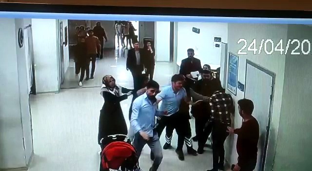 Ceylanpınar'da  sağlık çalışanlarına tekmeli, yumruklu saldırı 