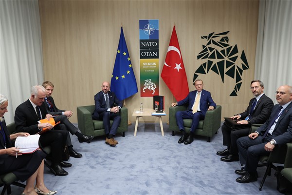 Cumhurbaşkanı Erdoğan, AB Konseyi Başkanı Charles Michel'i kabul etti
