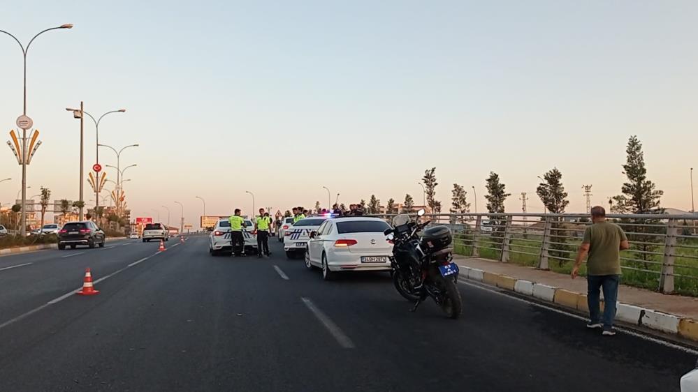 Şanlıurfa'da trafik kazası: 2 polis yaralı