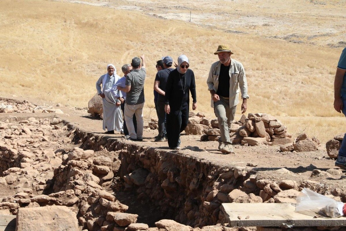 Milletvekili Yazmacı, Karahantepe ve Sefertepe kazı alanlarını ziyaret etti