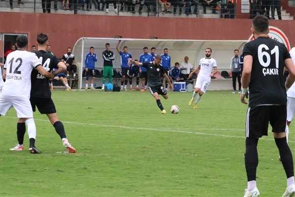 Karaköprüspor, Kuşadasıspor ile 1-1 berabere kaldı