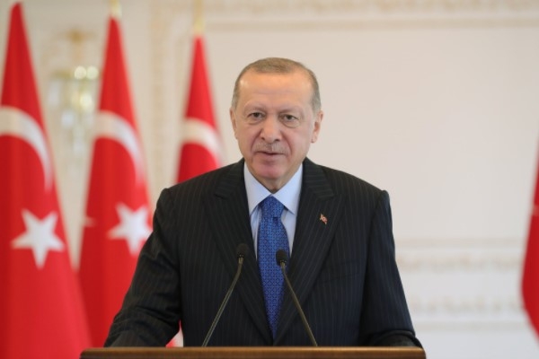 Cumhurbaşkanı Erdoğan, Aliya İzzetbegoviç'i andı