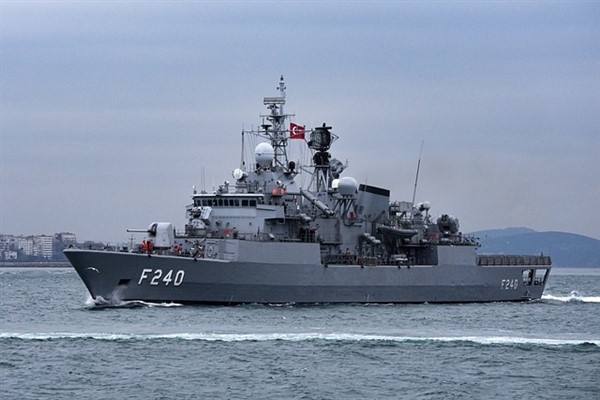 TCG İskenderun ve TCG Osmangazi gemileri, Arnavutluk’a liman ziyareti gerçekleştirdi