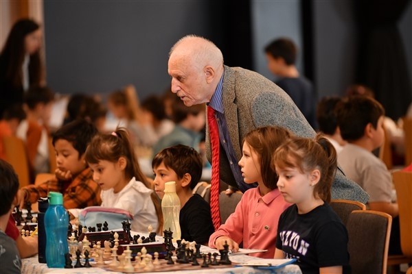 29 Ekim Cumhuriyet Kupası Satranç Turnuvası tamamlandı