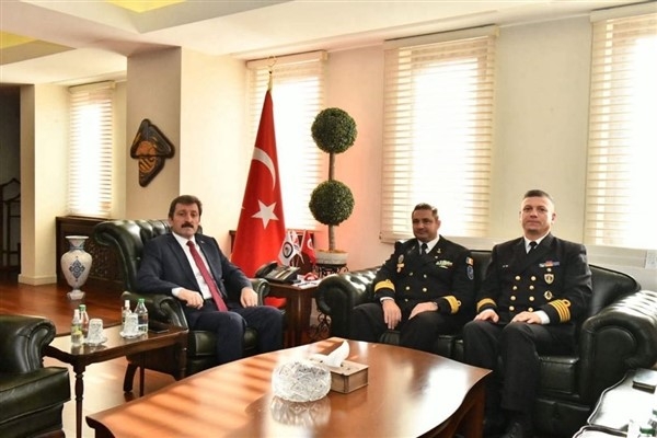 Romanya Deniz Kuvvetleri personeli Samsun Valisi Tavlı’yı ziyaret etti