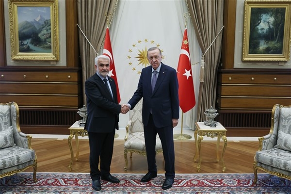 Cumhurbaşkanı Erdoğan, HÜDA PAR  Genel Başkanı Yapıcıoğlu’nu kabul etti
