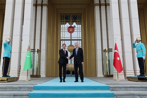 Cumhurbaşkanı Erdoğan, Türkmenistanlı mevkidaşı Berdimuhammedov’u resmi törenle karşıladı