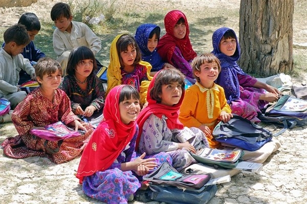 Lahbib: ″Kız çocukları da dahil olmak üzere eğitim hakkını savunmaya devam edeceğiz″