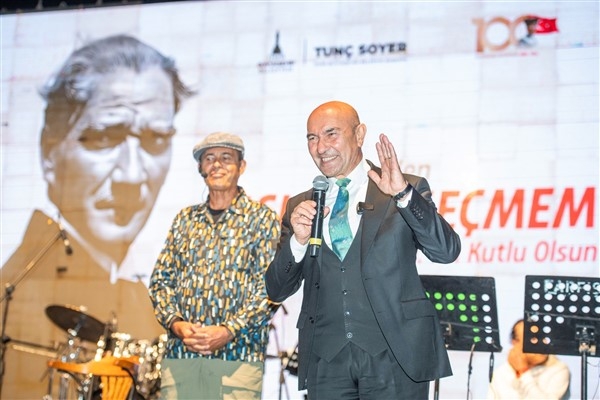 Başkan Soyer: &Prime;İzmir sonuna kadar Cumhuriyete sahip çıkacak&Prime;