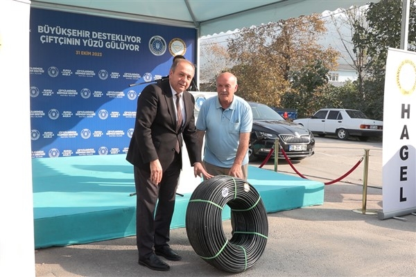 Bursa Büyükşehir Belediyesi’nin çiftçiye desteği sürüyor