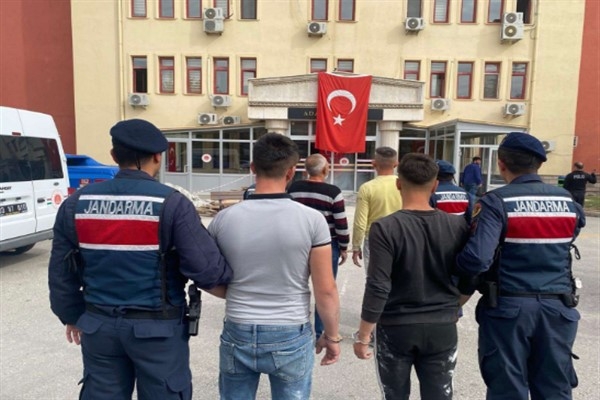 Afyonkarahisar'da kavgaya karışan 4 şahıs tutuklandı