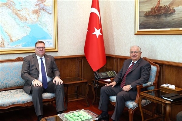 Bakan Güler, Karadağ’ın Ankara Büyükelçisi Kastratovic’i kabul etti