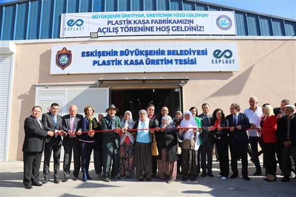 Eskişehir'de Plastik Kasa Üretim Tesisi törenle hizmete açıldı