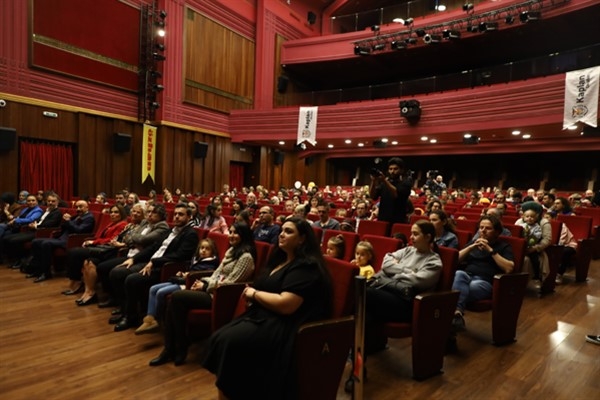 Bursa'da 27. Uluslararası Çocuk ve Gençlik Tiyatroları Festivali başladı