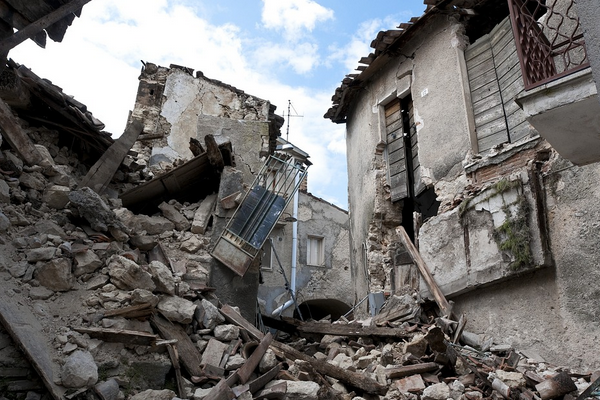 Bakan Özhaseki, Düzce depremini andı