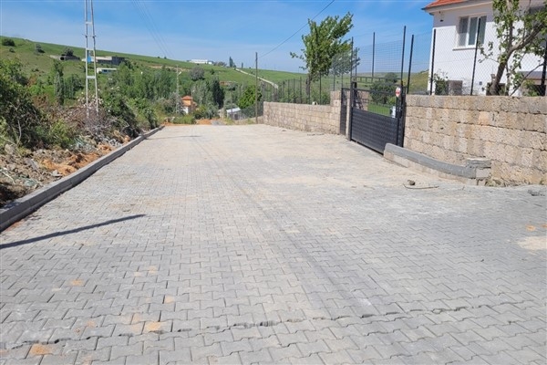 Büyükşehir’den 10 ayda kırsala 123 milyon TL’lik kilit beton parke