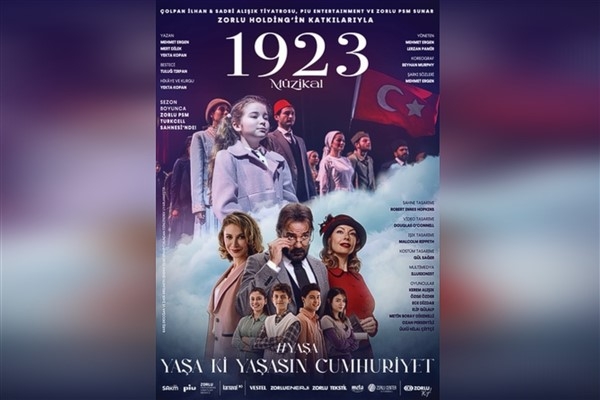 “1923” müzikali tiyatroseverlerle buluşmaya devam ediyor