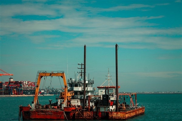 Mersin Limanı'nda 113 bin 250 kaçak elektronik sigara ele geçirildi