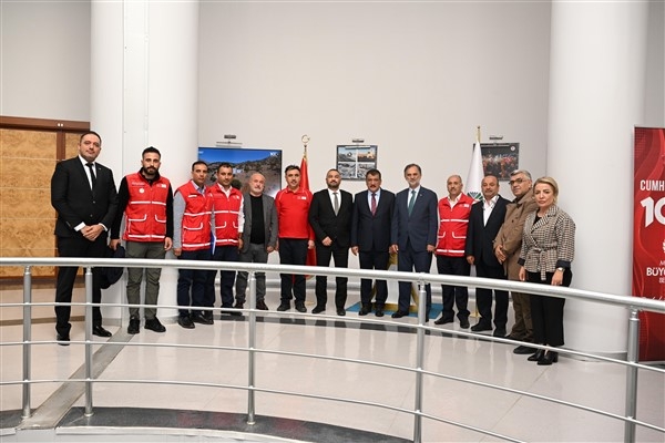 Başkan Gürkan: ″Kızılay ile büyükşehir belediyemiz güzel işlere imza atıyor ″
