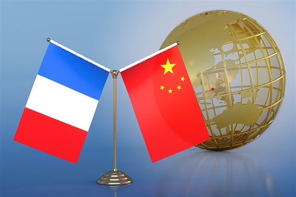 Çin ve Fransa liderleri telefonda görüştü
