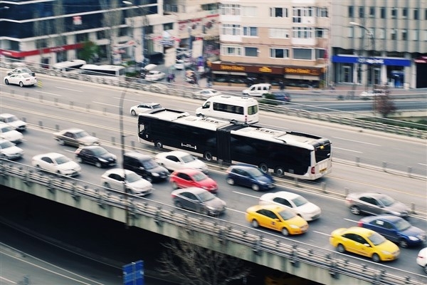 İmamoğlu: ″Bugün 12 metrobüs daha İstanbulluların hizmetine girdi″