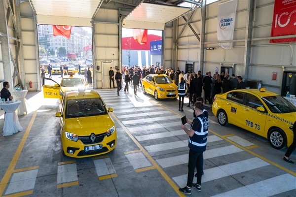 İstanbul'da toplu taşıma araçları TAHKUK sistemi ile denetleniyor