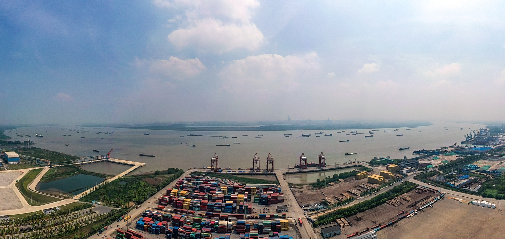 ÇKP Merkez Komitesi Siyasi Bürosu Yangtze Nehri'nin nitelikli çalışmalarını inceledi
