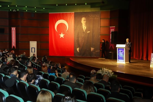 Eskişehir'de 6. Ulusal Yapı Kongresi ve Sergisi başladı