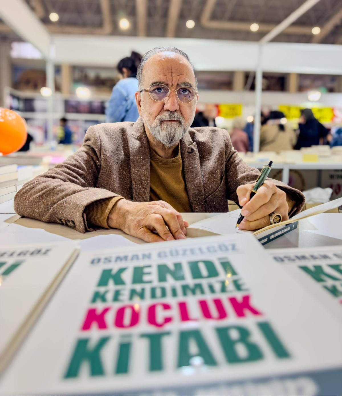 Osman Güzelgöz Haftasonu Ankara Kitap Fuarında Kitabını İmzalayacak