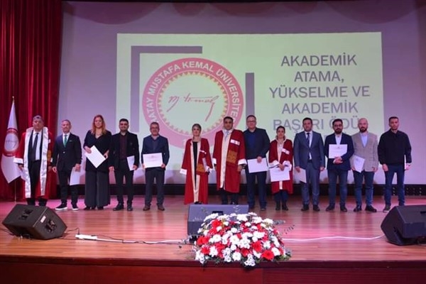 YÖK Başkanı Özvar: &Prime;Depremin oluşturduğu yaraları birlikte sarmaya devam edeceğiz&Prime;