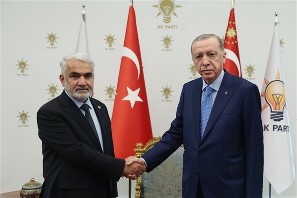 Cumhurbaşkanı Erdoğan, HÜDA PAR Genel Başkanı Yapıcıoğlu'nu kabul etti