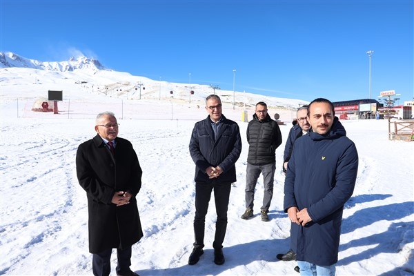 Başkan Büyükkılıç: “Erciyes, Türkiye’deki yegane kayak merkezlerinden biri”