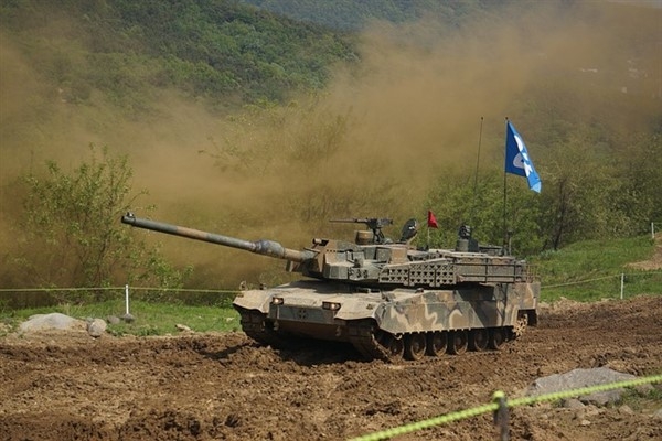 IDF tankları Lübnan'daki Hizbullah'ın altyapısını vurdu