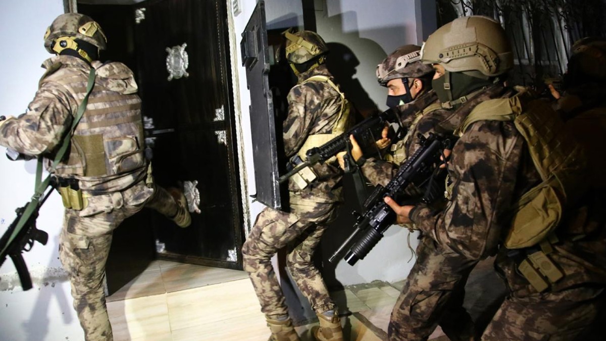 63 ilde kefes operasyonu 302 gözaltı 