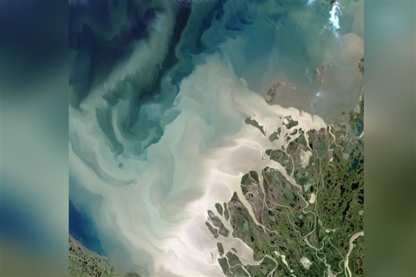 Mackenzie Nehri'nden gelen akıntı yoğun karbondioksit emisyonlarına neden oluyor