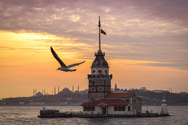 İstanbul ilk 11 ayda 16 milyon yabancı ziyaretçi ağırladı