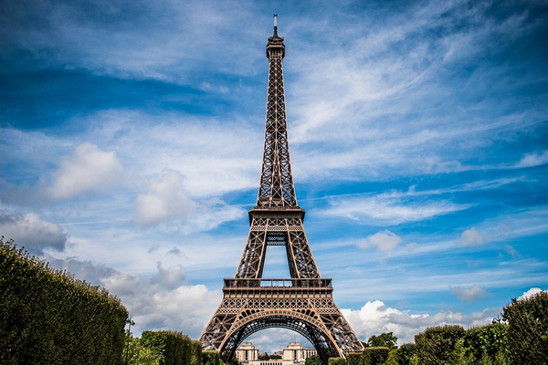 Fransa Cumhurbaşkanı Macron: ″Gustave Eiffel'in aramızdan ayrılalı 100 yıl oldu″