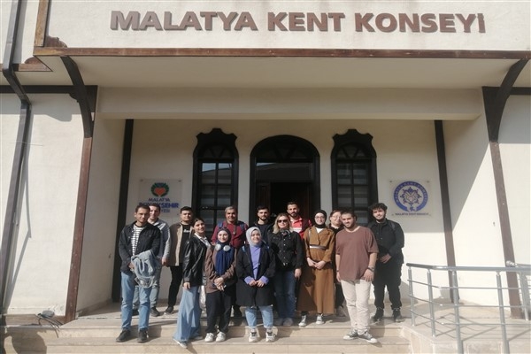 Malatya Kent Konseyi’nde “ Dijital Fotoğrafçılık” eğitimleri devam ediyor