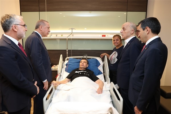 Cumhurbaşkanı Erdoğan'dan hastane ziyareti