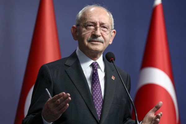 Kılıçdaroğlu, eski Ülkü Ocakları Genel Başkanı Ateş’i andı