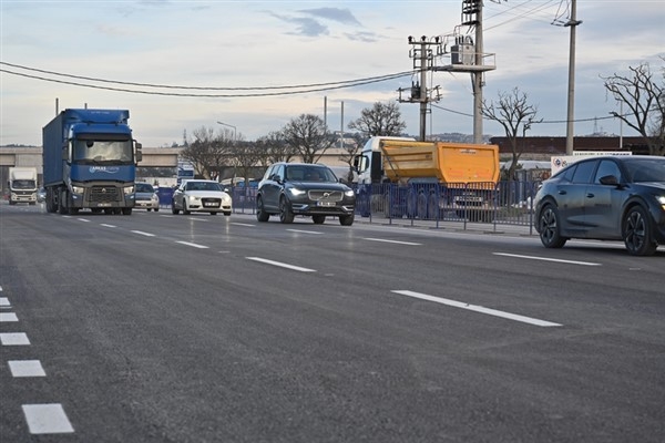 Mudanya yolu üzerinde yapılan trafik aktarması sona erdi