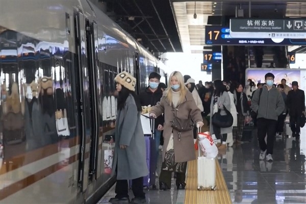 Çin'in ilk özel mülkiyetli yüksek hızlı demiryolunun yolcu hacmi 20 milyonu aştı