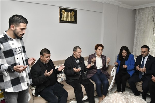 Akşener, şehit Enes Budak'ın ailesini ziyaret etti