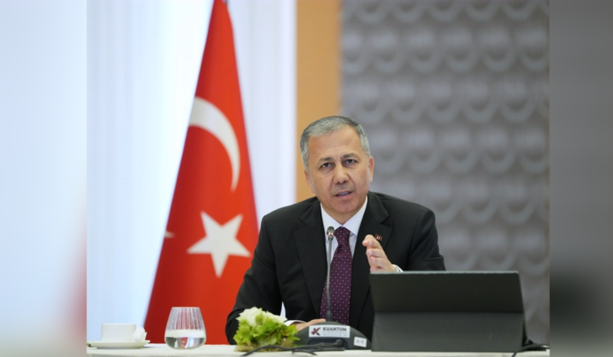 Yerlikaya: ″Büyük ve güçlü Türkiye hedefiyle canla başla çalışmaya devam edeceğiz″