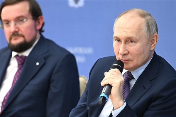 Rusya Devlet Başkanı Putin, girişimcilerle buluştu