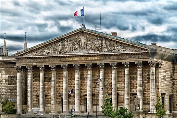Fransa Başbakanı Attal, Fransa Eğitim Bakanı Castera’ya başarılar diledi