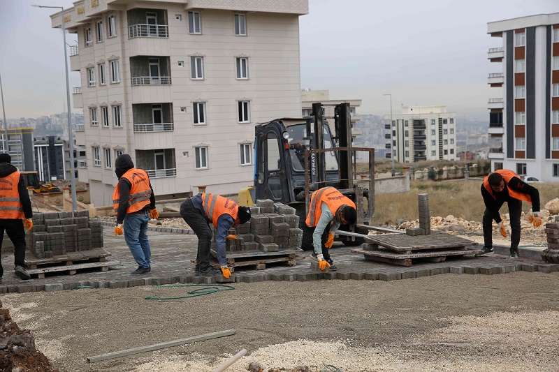 BAŞKAN BAYDİLLİ İLE KARAKÖPRÜ’DE YOL SEFERBERLİĞİ SÜRÜYOR