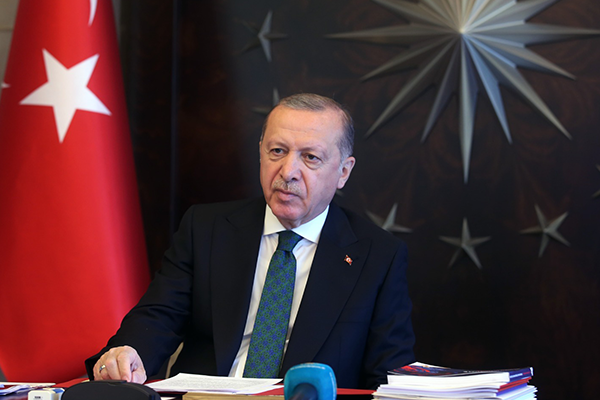 Cumhurbaşkanı Erdoğan, ilk Türk uzay yolcusu Alper Gezeravcı ile görüştü